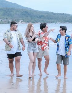 https://shockssrecord.com/lirik-lagu-menceritakanmu-batas-senja/