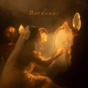 https://shockssrecord.com/ghea-indrawari-merilis-album-perdana-berdamai-dengan-single-terbarunya-terimakasih-sudah-bertahan/