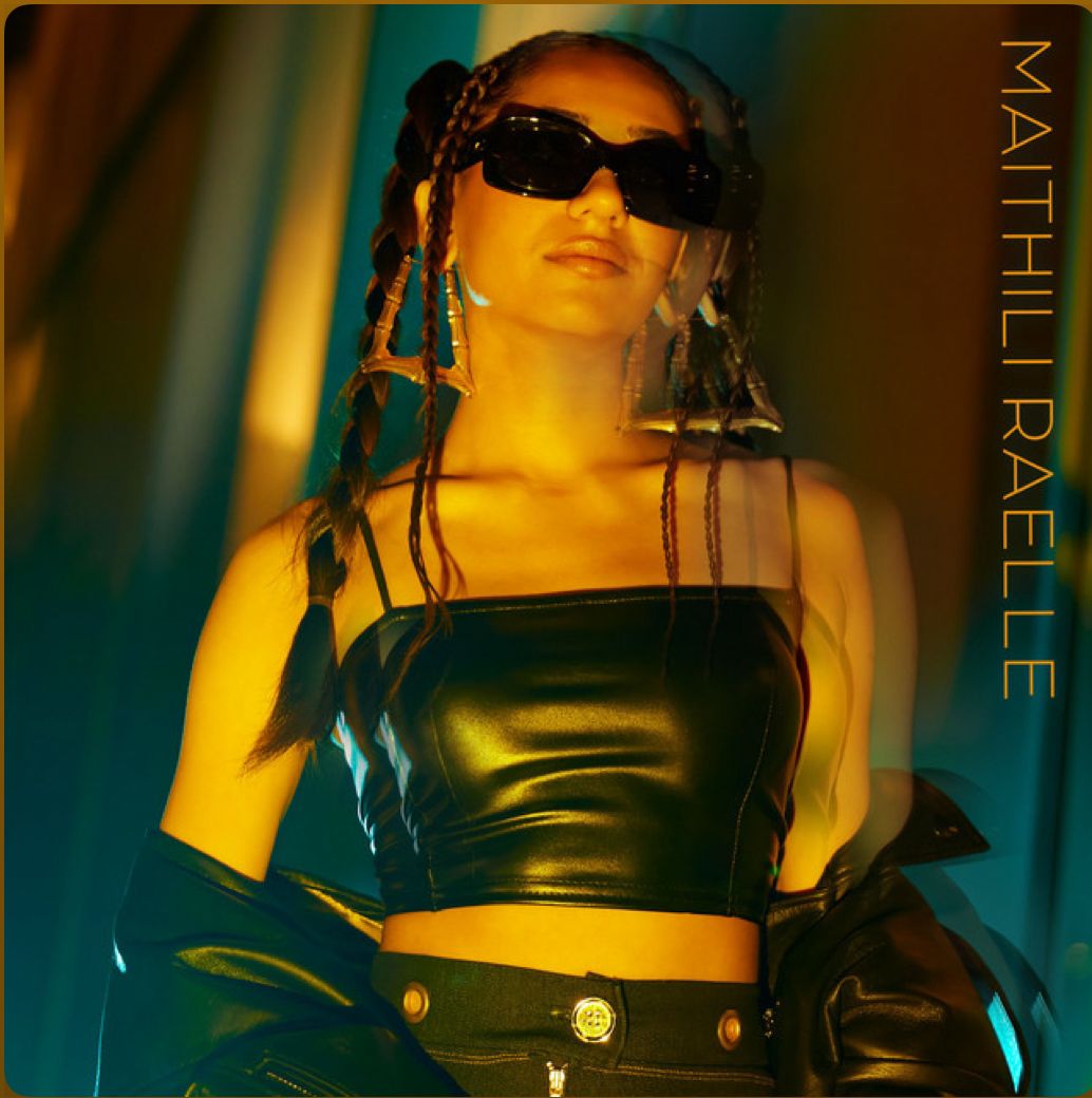 maithili-raelle-memukau-lewat-single-falling-for-you-yang-emosional