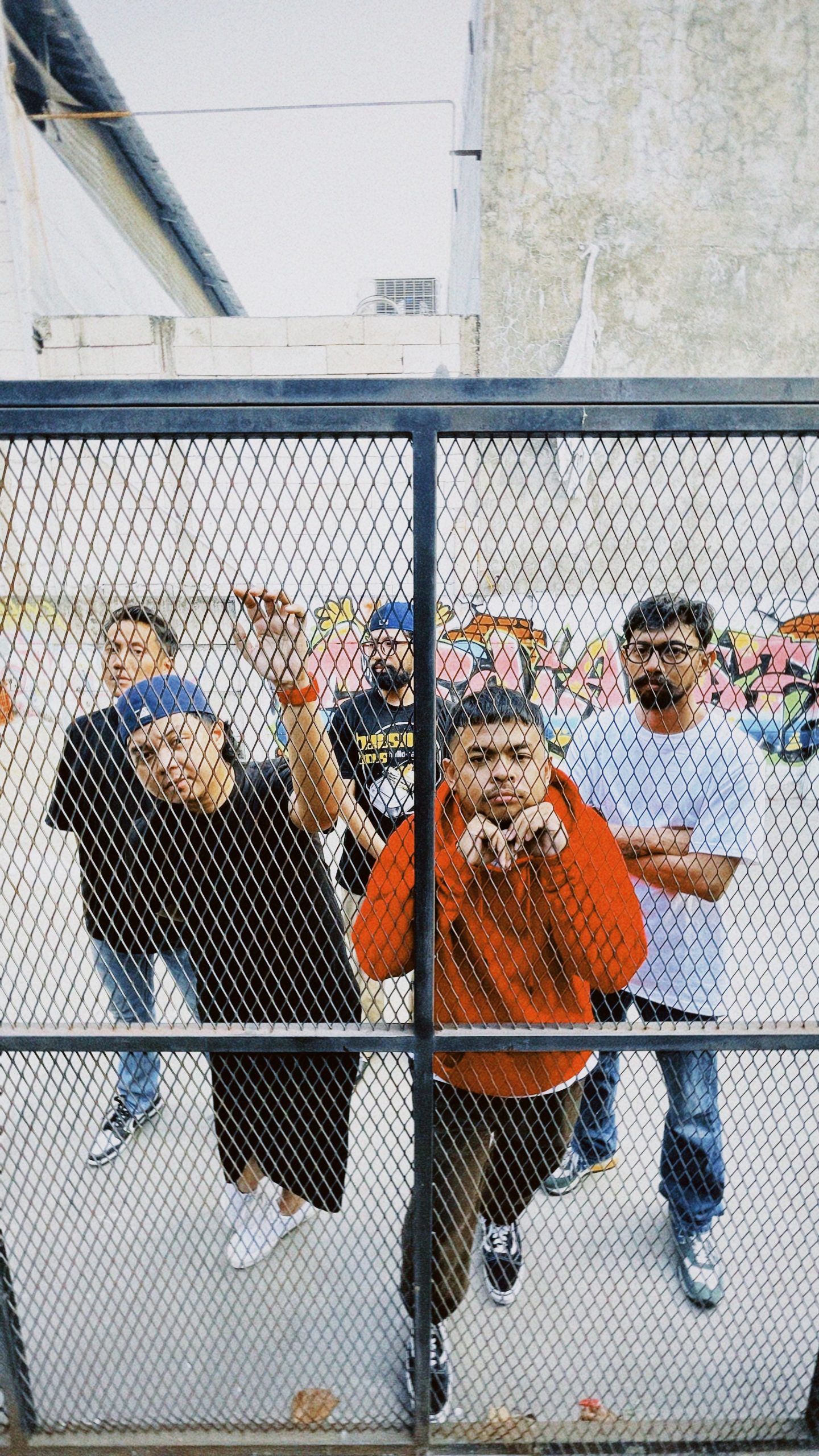 the-flins-tone-hidupkan-kembali-moment-sebuah-refleksi-dua-dekade-perjalanan-pop-punk-dari-surabaya