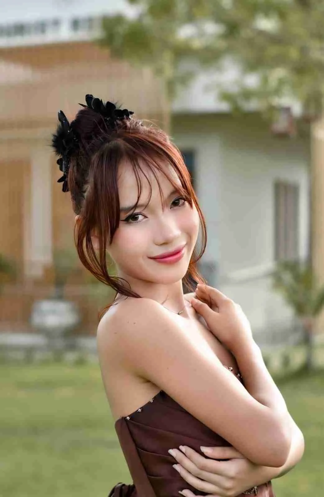 angele-lapp-debut-lewat-downtown-girl-pop-manis-siap-mendunia